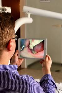 Intraorale Kamera in der Zahnarztpraxis Ochinko